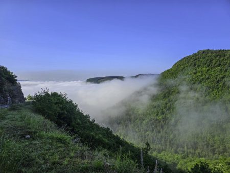 De bon matin on survole les nuages (MLC)