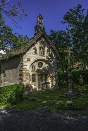 L'Auberie, la chapelle des "Pétètes" (poupées) (SP)