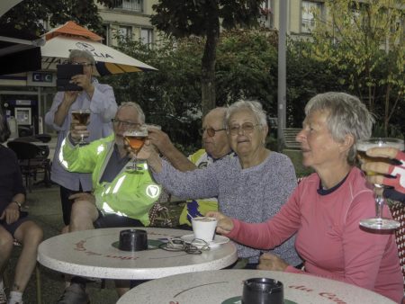 Pot de l’amitié à Falaise, à la fin de la randonnée (CL)