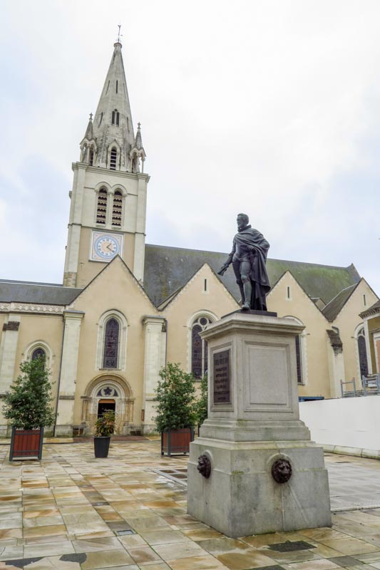 Statue de Henri IV à La Flèche (Photo Christian Lebeau)