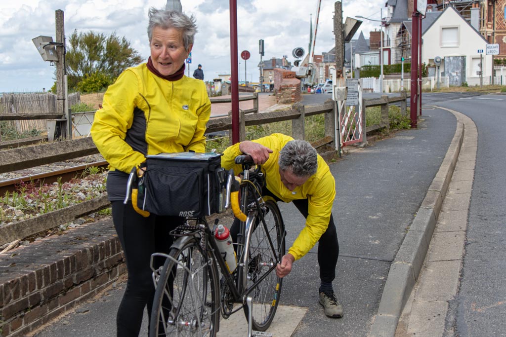 Tellement pressé qu’Alain en perd sa roue (PHM)