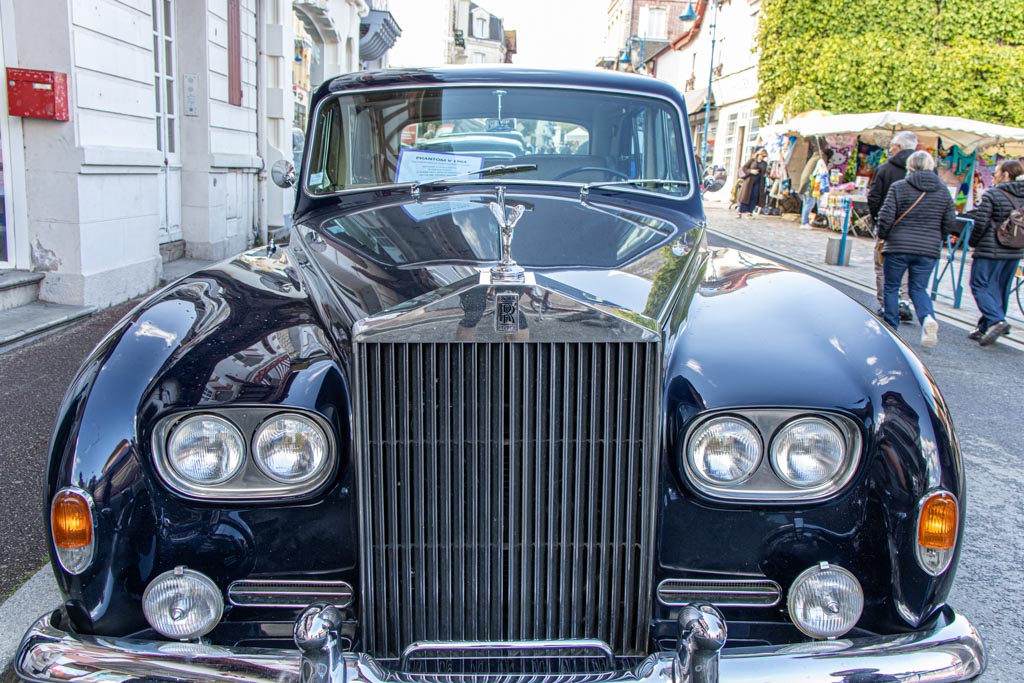 Et on ne se refuse rien, une Rolls … (PHM)