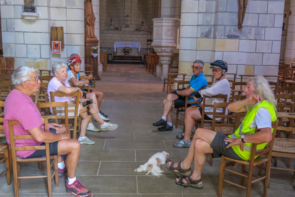 Au frais dans l'église de Luché-Pringé (PP)
