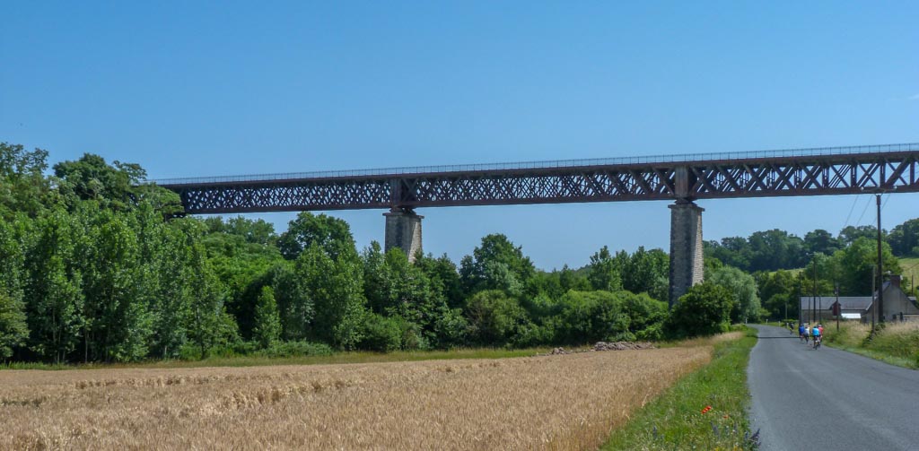 Viaduc Eiffel, construit par les établissements Cail (PM)