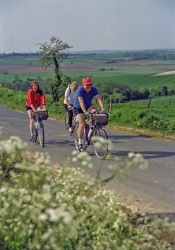 Paul Fabre et Annette Raffenne dans le col des 6 chemins (CR)