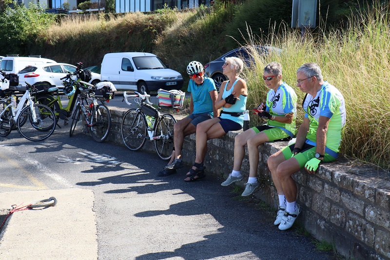 Pause sur le port (CL)